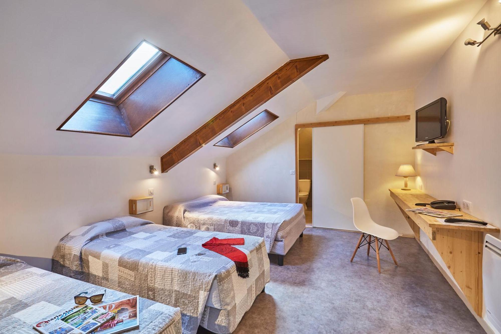 Cit'Hotel Le National Cluses Ngoại thất bức ảnh